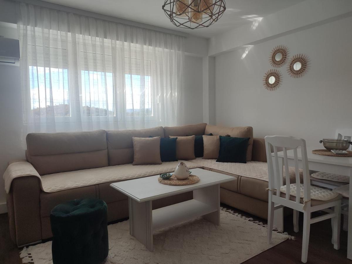 Apartman Dbb Nikšić Exterior foto